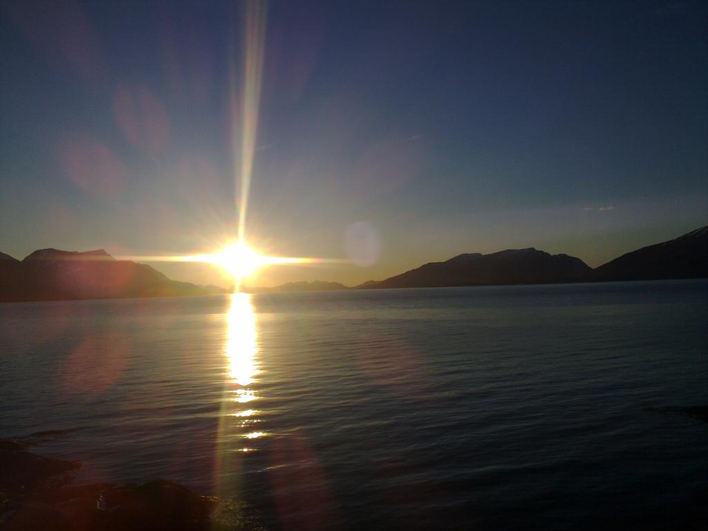 Lyngen Apartments Lyngseidet Kültér fotó