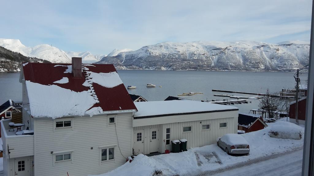 Lyngen Apartments Lyngseidet Szoba fotó
